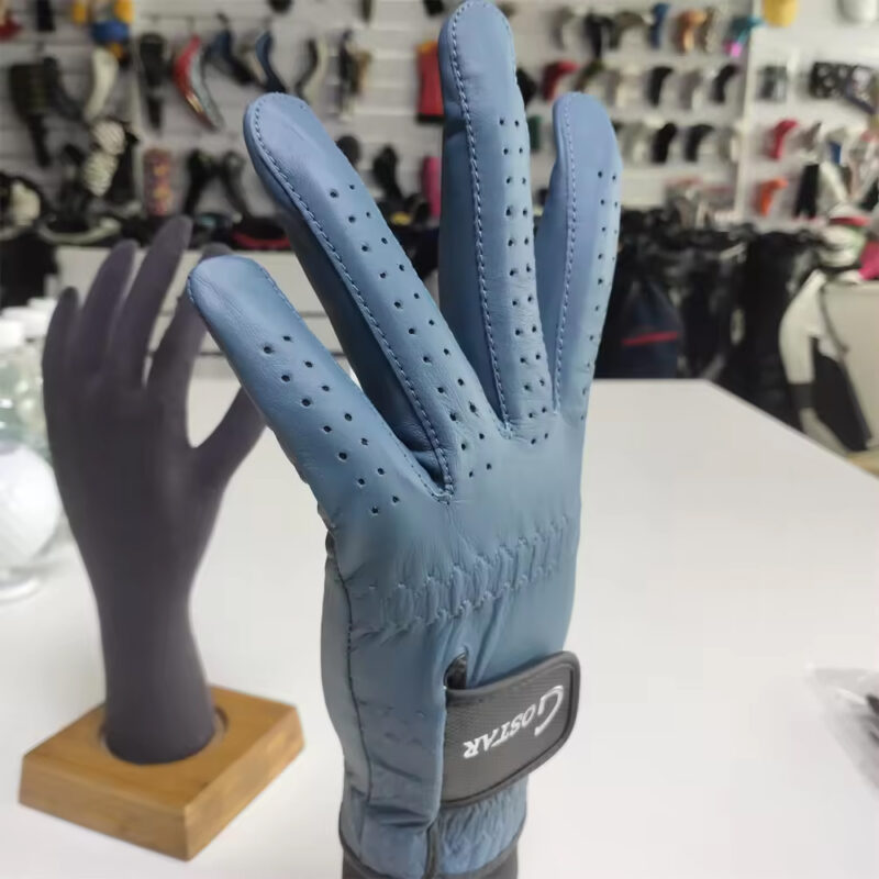 Golf gloves